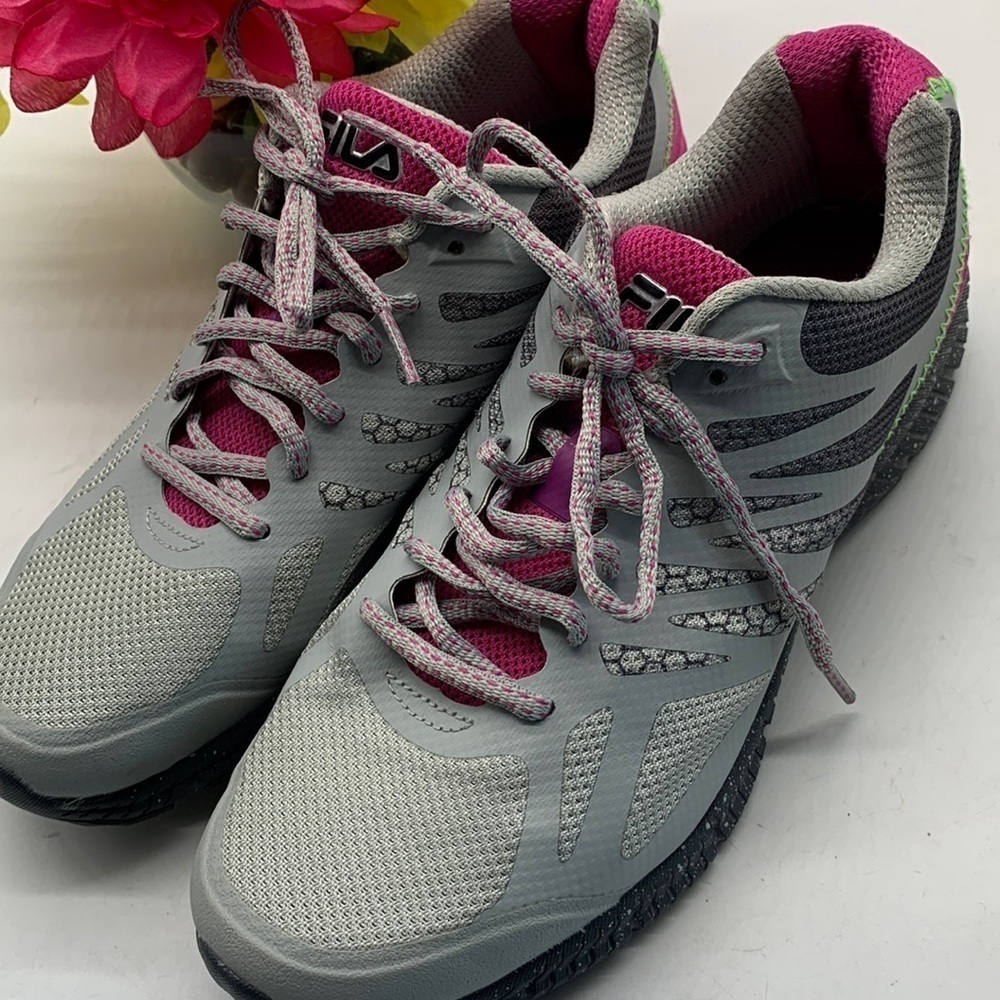 Fila Speedstride Pink Gray Sneakers Memory Foam Footbed Sz 9.5. SNK0328F
